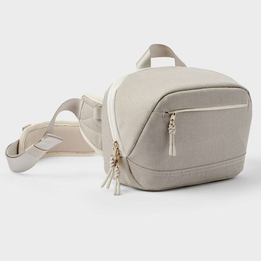 NWT Heyday Camera Sling Pack - Beige Heather